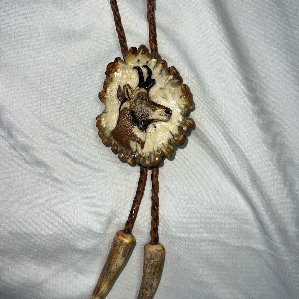 Vintage Deer Antler Bolo Tie